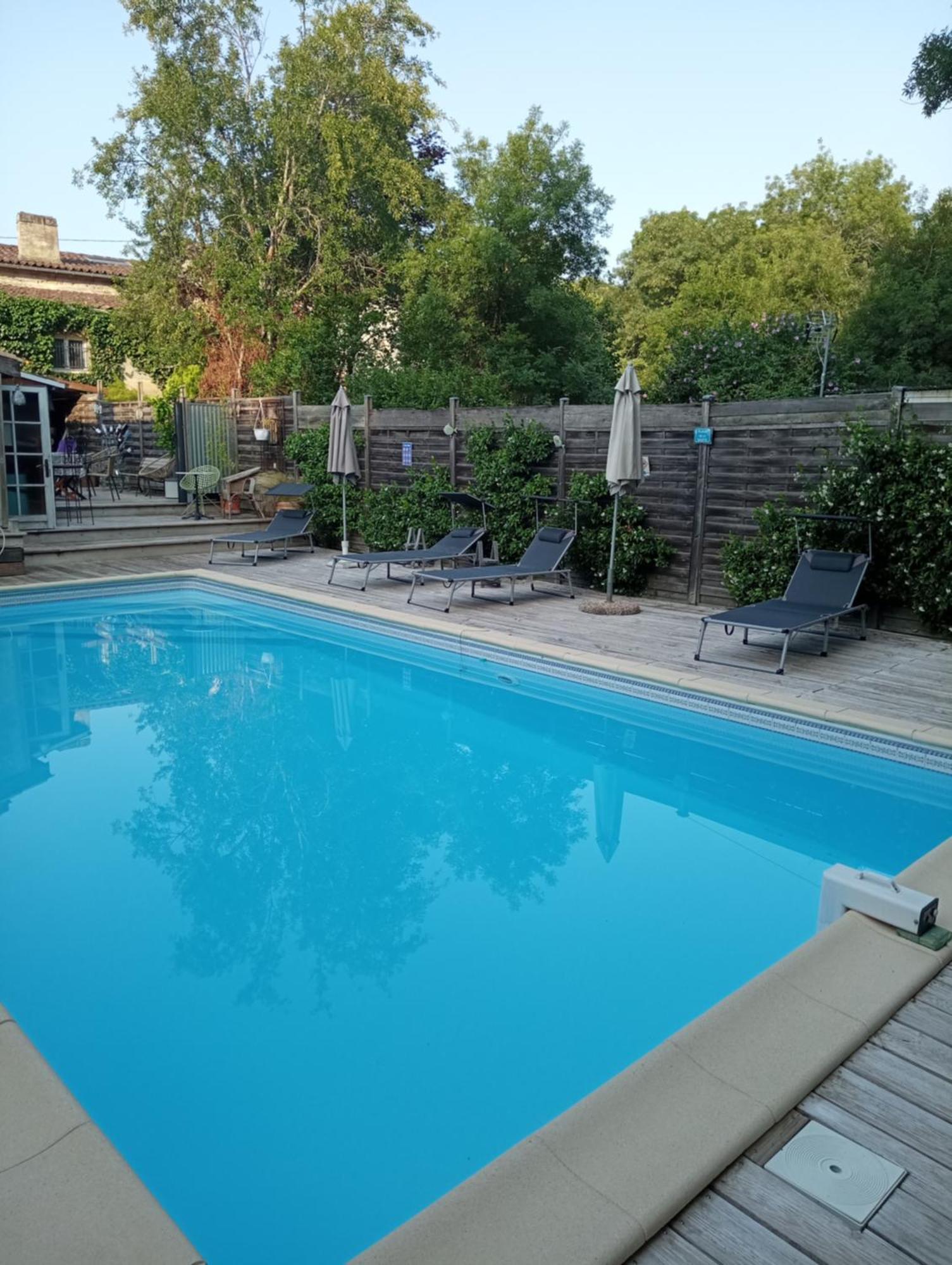 La Girondine Bed & Breakfast Galgon Exterior foto